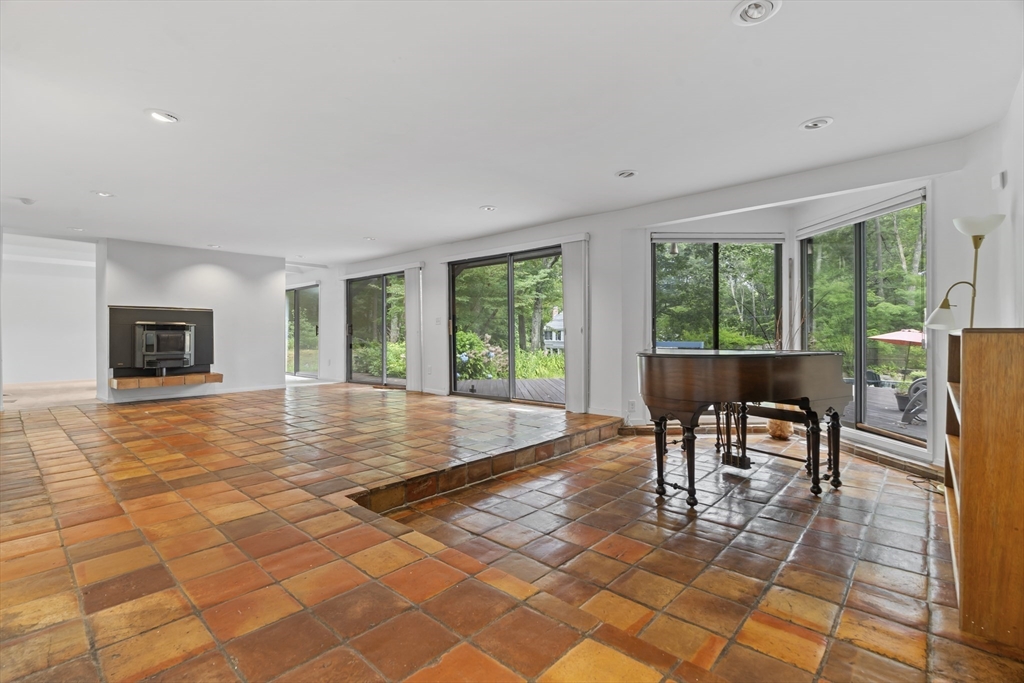 118 Newtown Road