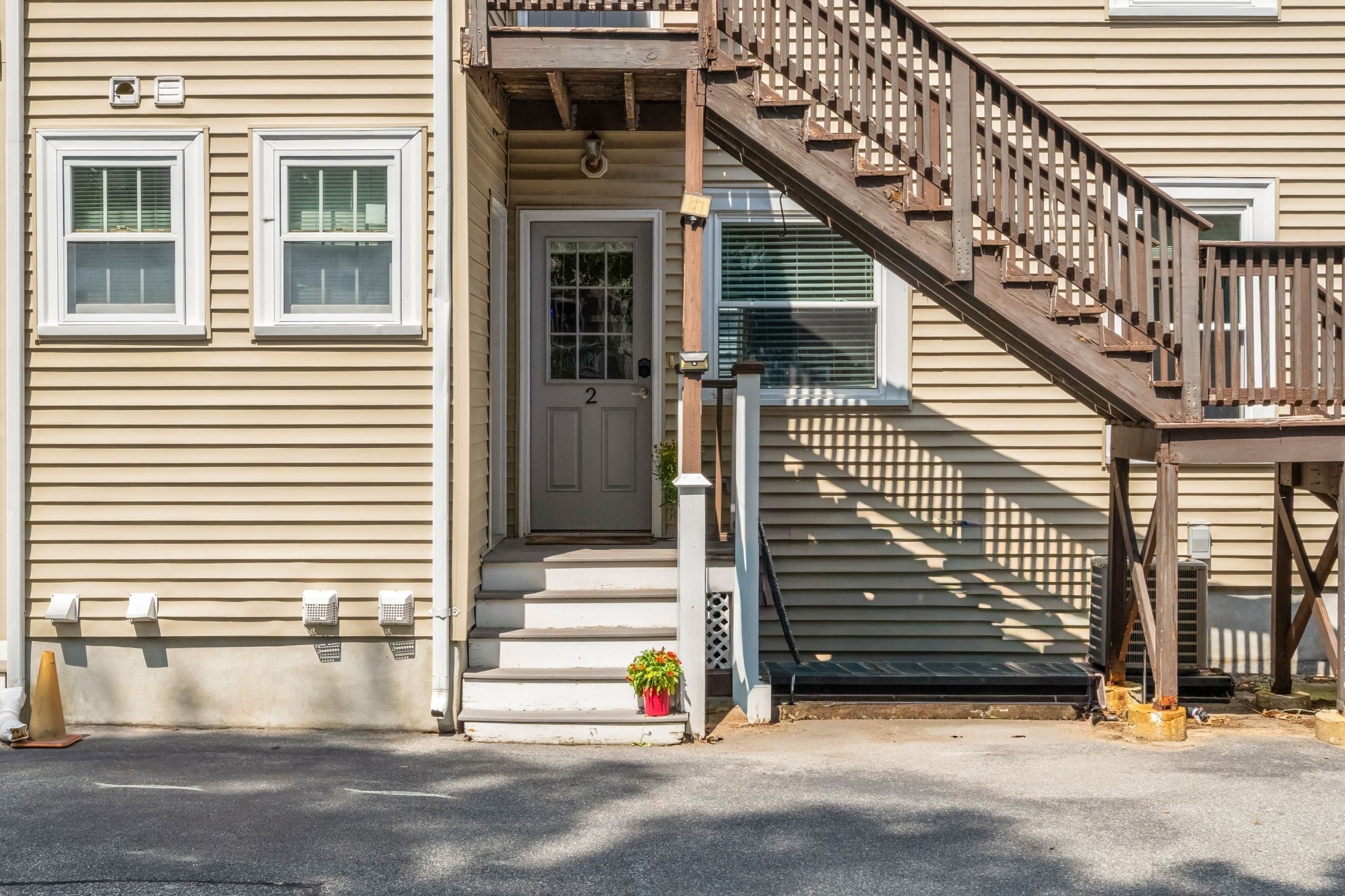 53 Myrtle St #2, Waltham, MA, 53 Myrtle St #2, Waltham, MA Photo #31