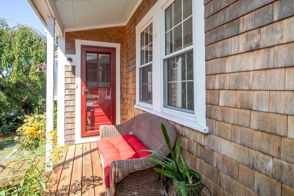 364 Alden Rd, Fairhaven, MA Photo #6