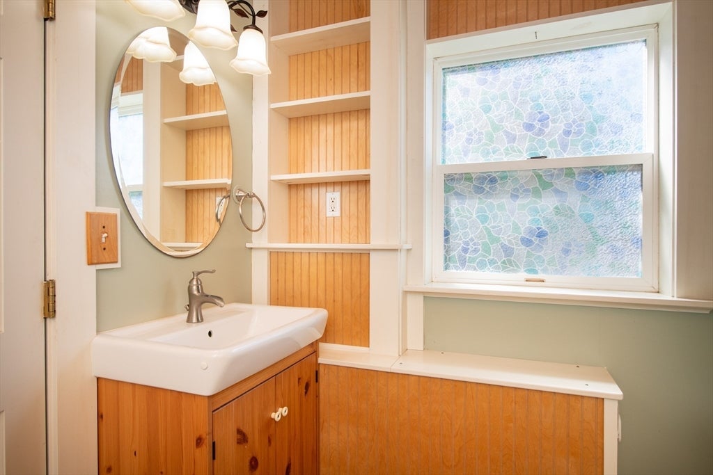 364 Alden Rd, Fairhaven, MA Photo #25
