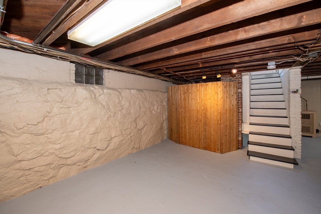 364 Alden Rd, Fairhaven, MA Photo #20