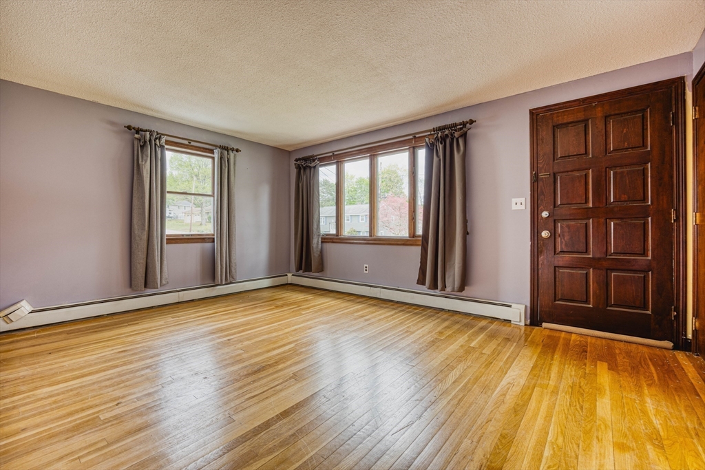 31 Raven Rd, Dracut, MA Photo #13