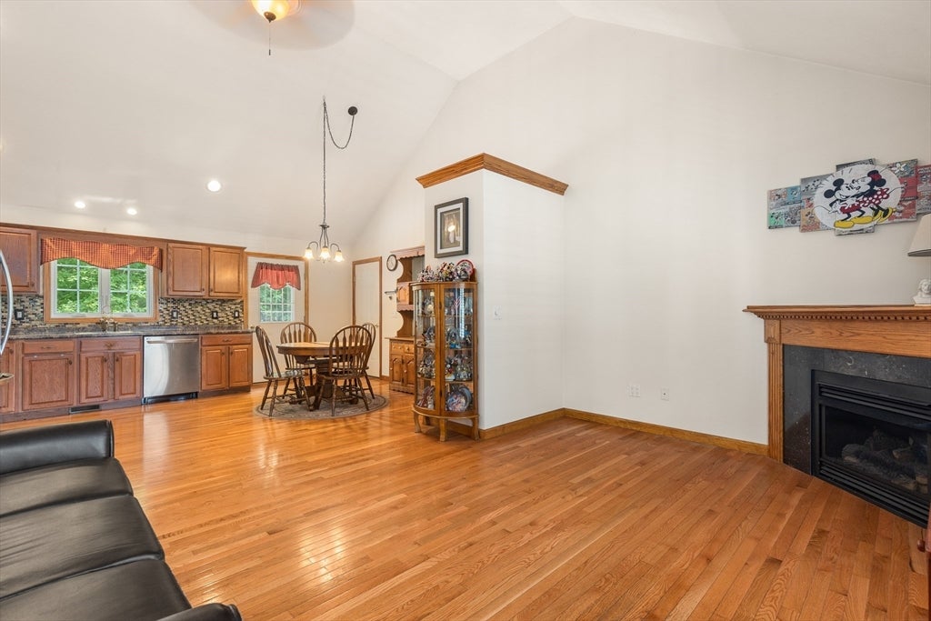 49 Harmony Crossing, East Bridgewater, MA, 49 Harmony Crossing, East Bridgewater, MA Photo #16
