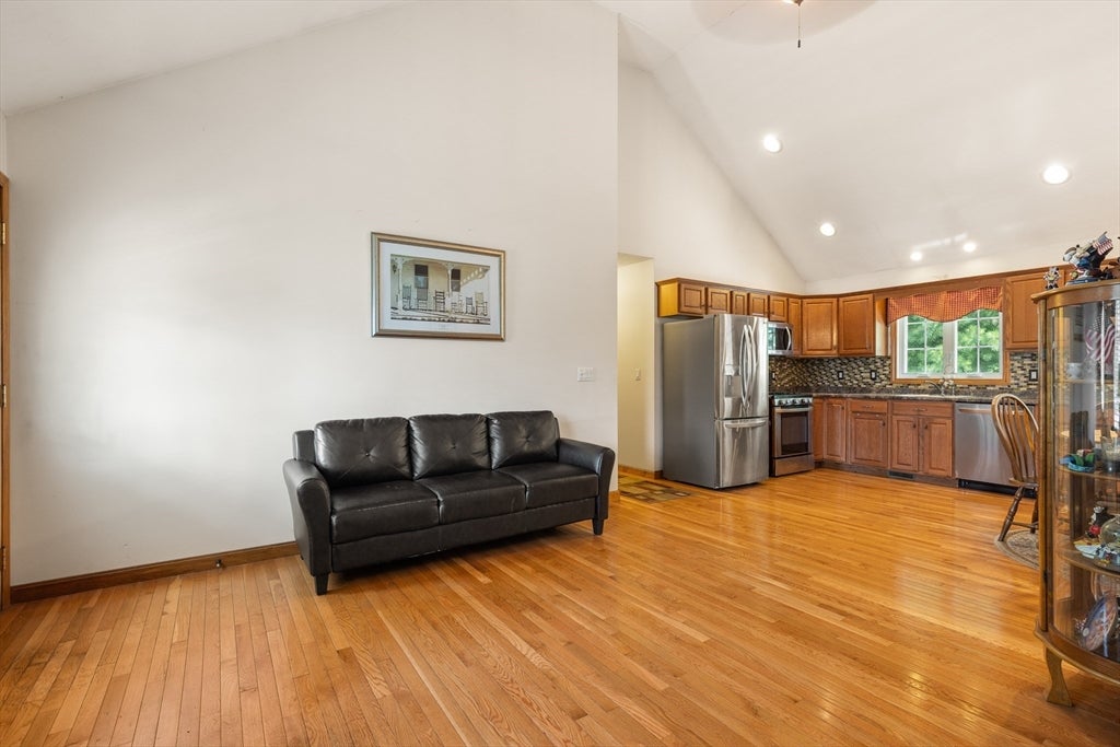 49 Harmony Crossing, East Bridgewater, MA, 49 Harmony Crossing, East Bridgewater, MA Photo #19