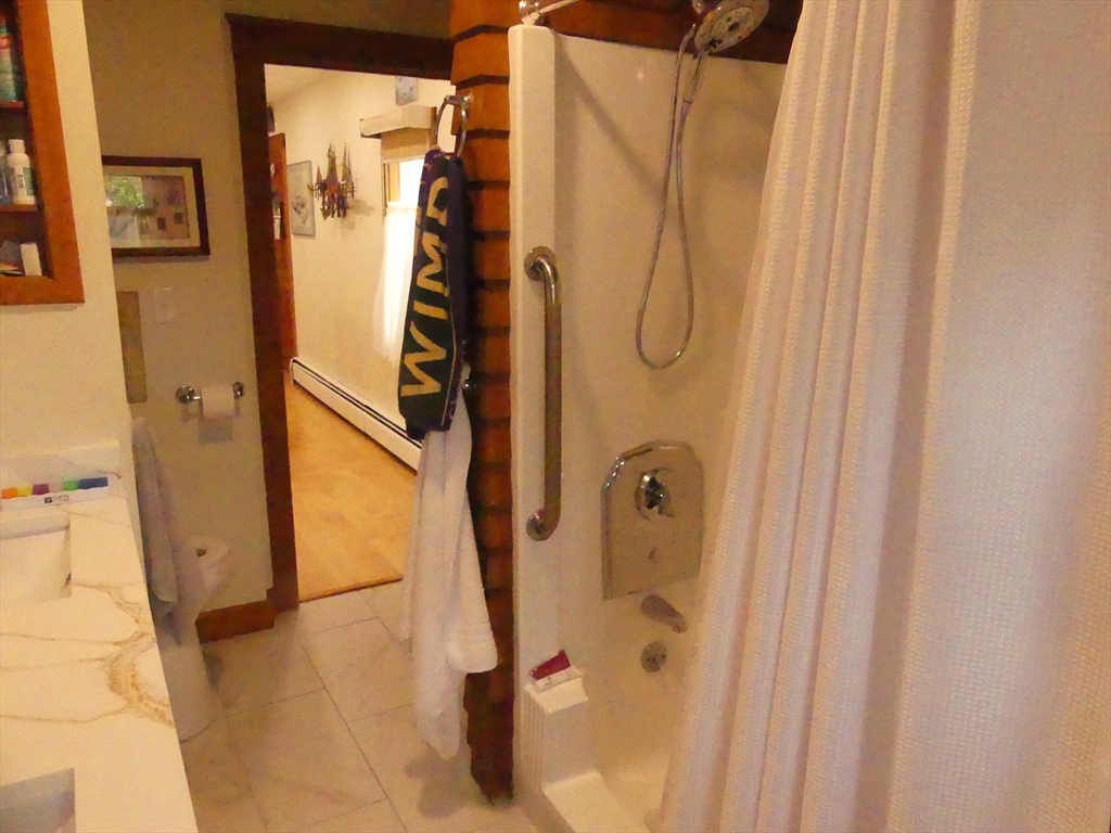 14 Lawrence St, Beverly, MA Photo #11