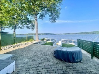43 W Shore Rd