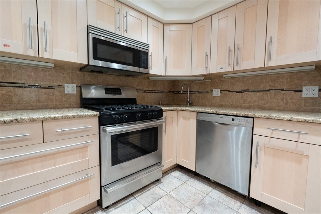 44 Broadlawn Park #20, Boston, MA, 44 Broadlawn Park #20, Boston, MA Photo #5