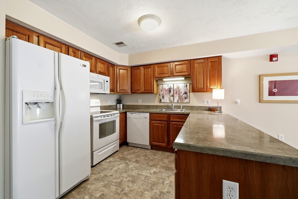 24 Greenleaves Road 413