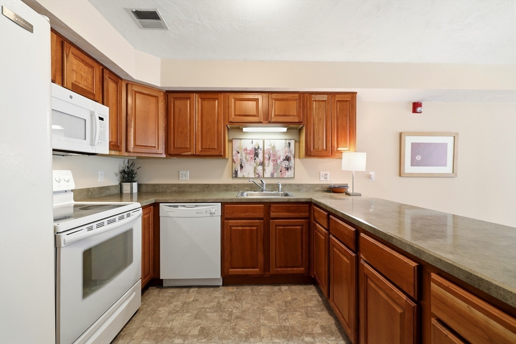 24 Greenleaves Road 413