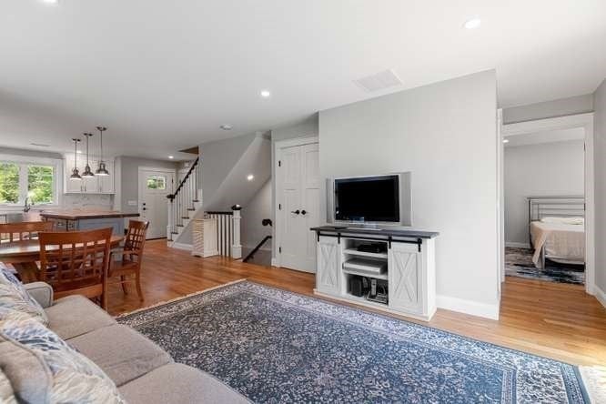 652 Essex Ave #B, Gloucester, MA, 652 Essex Ave #B, Gloucester, MA Photo #6