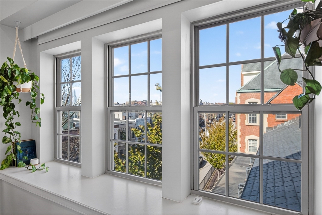 225 Dorchester St 15