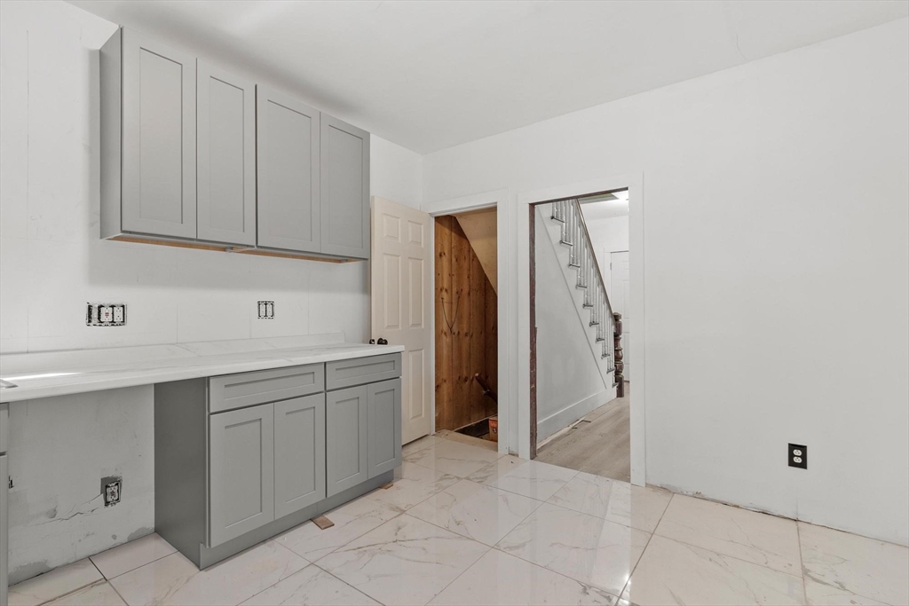 15 Redman Pl, Fitchburg, MA Photo #18