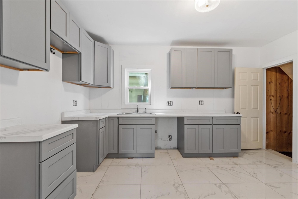 15 Redman Pl, Fitchburg, MA Photo #15