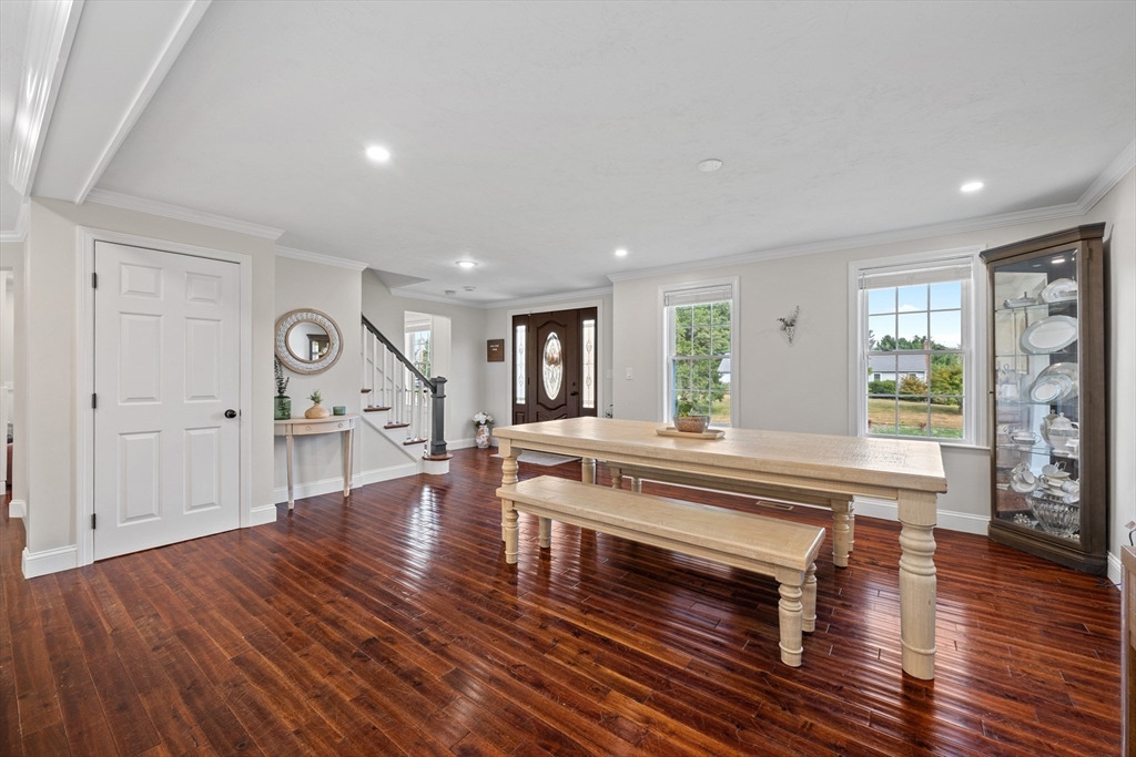 8 Virginia Ave