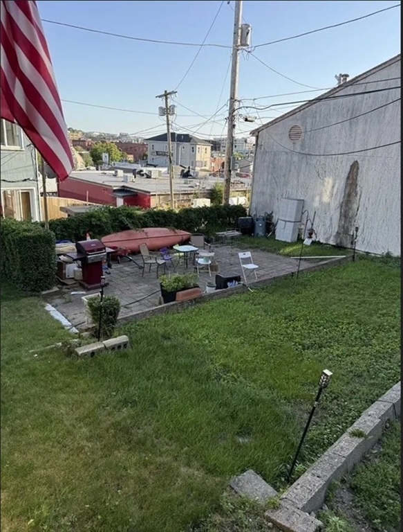 11 Shamrock St