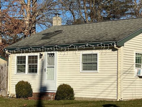 32 Doreen Way Carver MA 02330