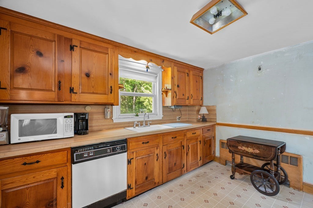 98 John Carver Rd