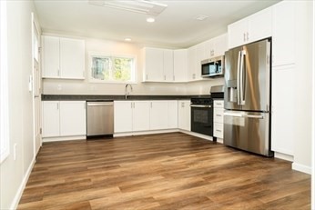 680 South East St, Holyoke, MA Photo #4
