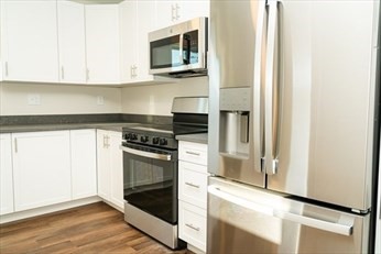 680 South East St, Holyoke, MA Photo #5