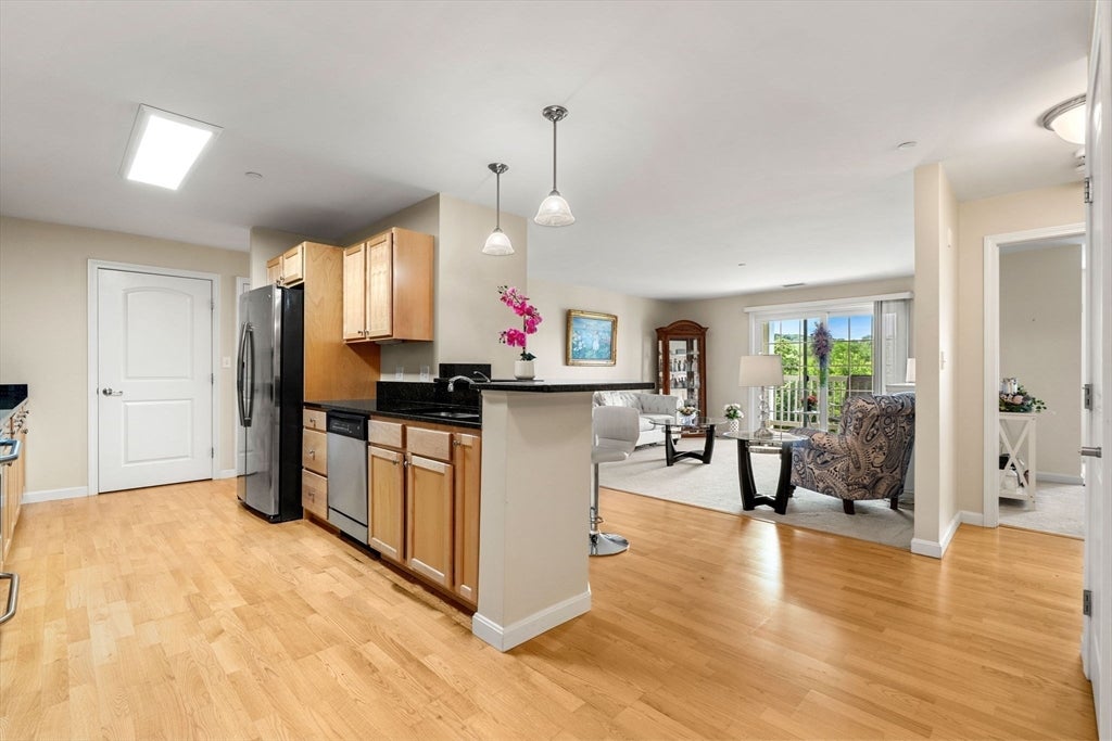 33 Westchester Drive #304, Haverhill, MA, 33 Westchester Drive #304, Haverhill, MA Photo #4