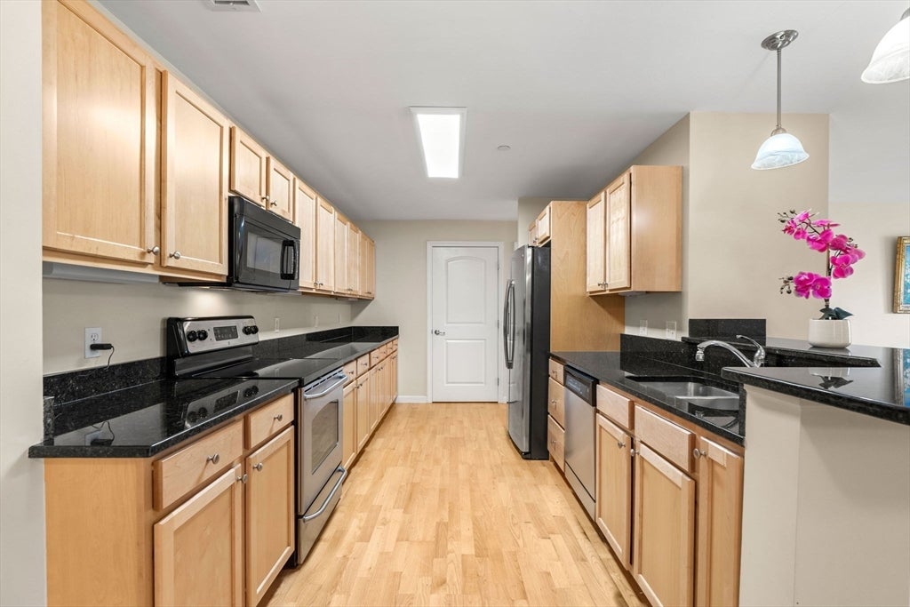 33 Westchester Drive #304, Haverhill, MA, 33 Westchester Drive #304, Haverhill, MA Photo #3