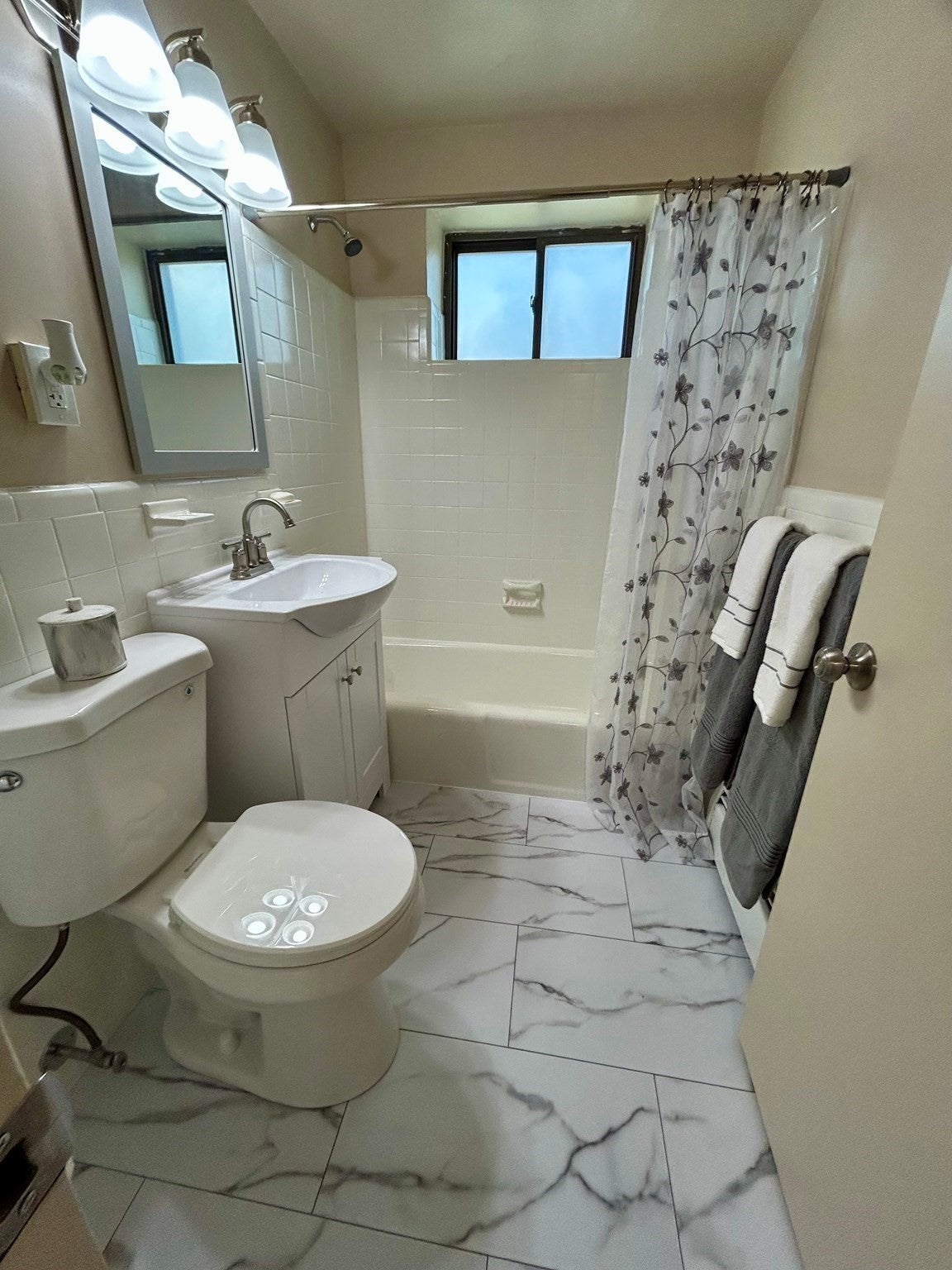 70 Charlesbank Way #F, Waltham, MA Photo #18