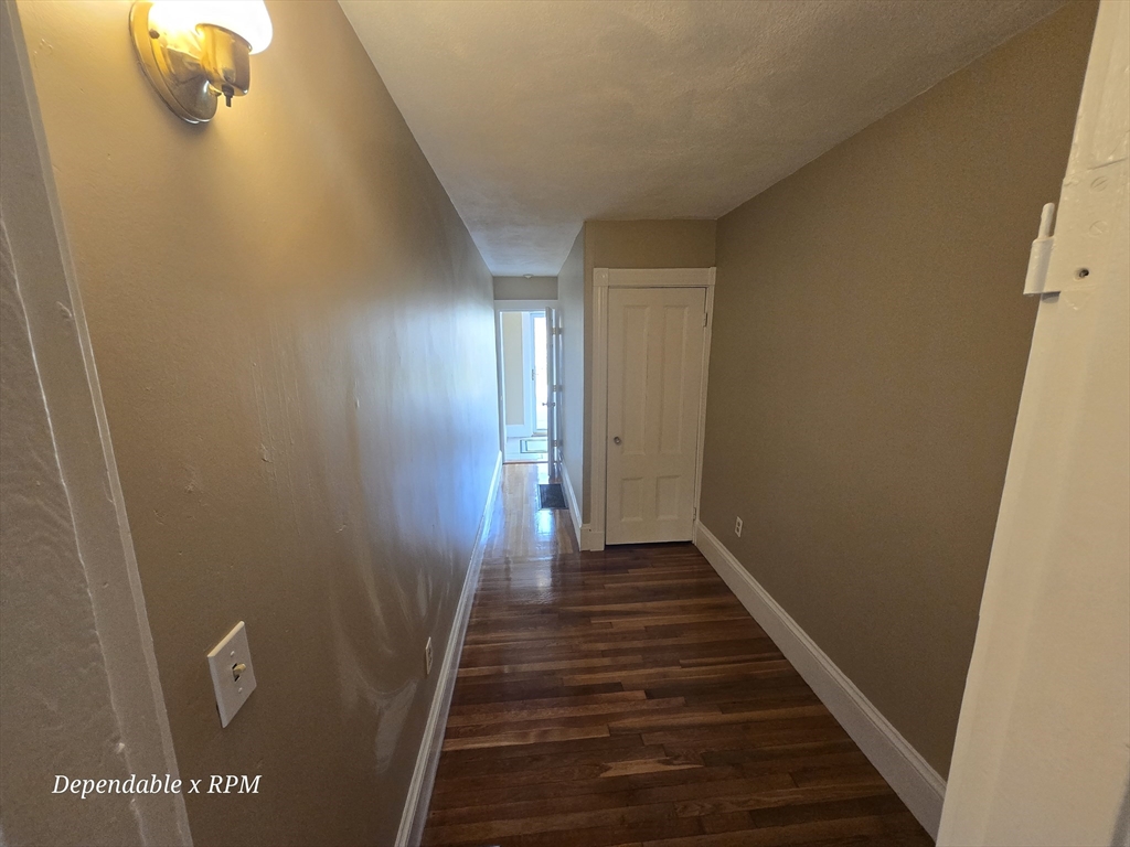 234 Nahantan St 1