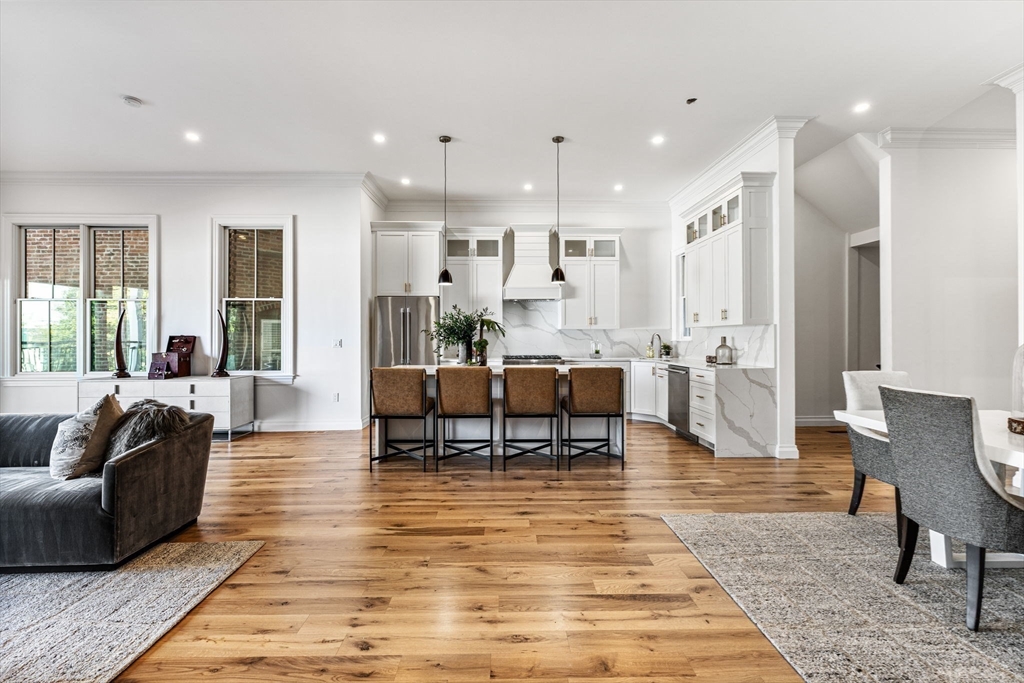 520 East Broadway 1