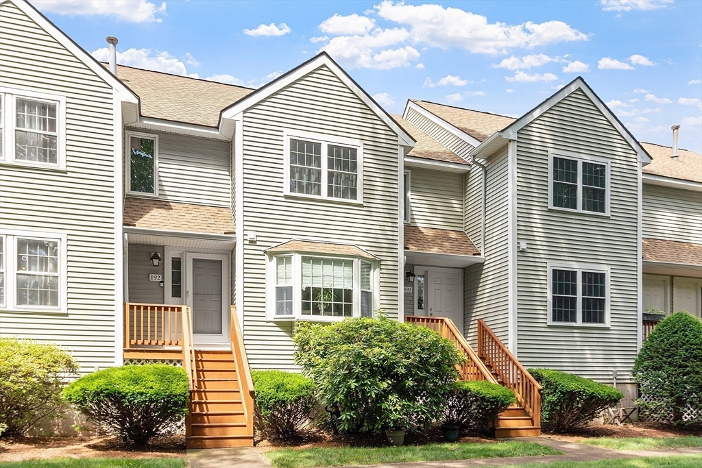 Tewksbury, Massachusetts 01876, United States, 2 Bedrooms Bedrooms, ,2 BathroomsBathrooms,Residential,Active,159891