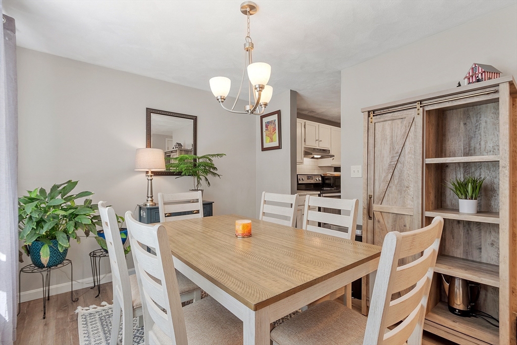 Tewksbury, Massachusetts 01876, United States, 2 Bedrooms Bedrooms, ,2 BathroomsBathrooms,Residential,Active,159891