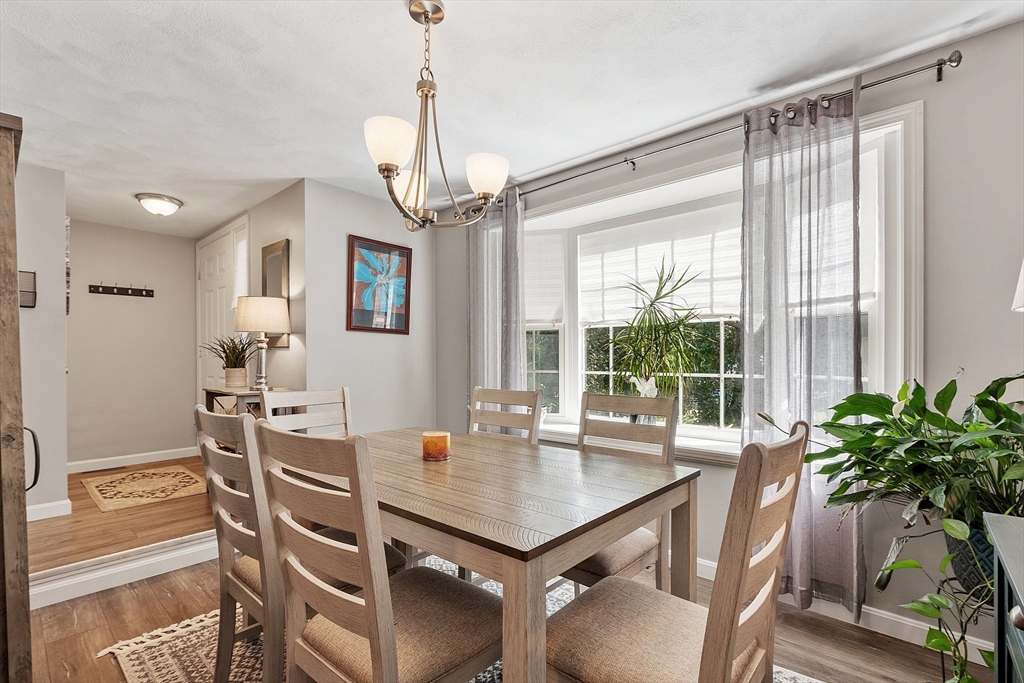 Tewksbury, Massachusetts 01876, United States, 2 Bedrooms Bedrooms, ,2 BathroomsBathrooms,Residential,Active,159891