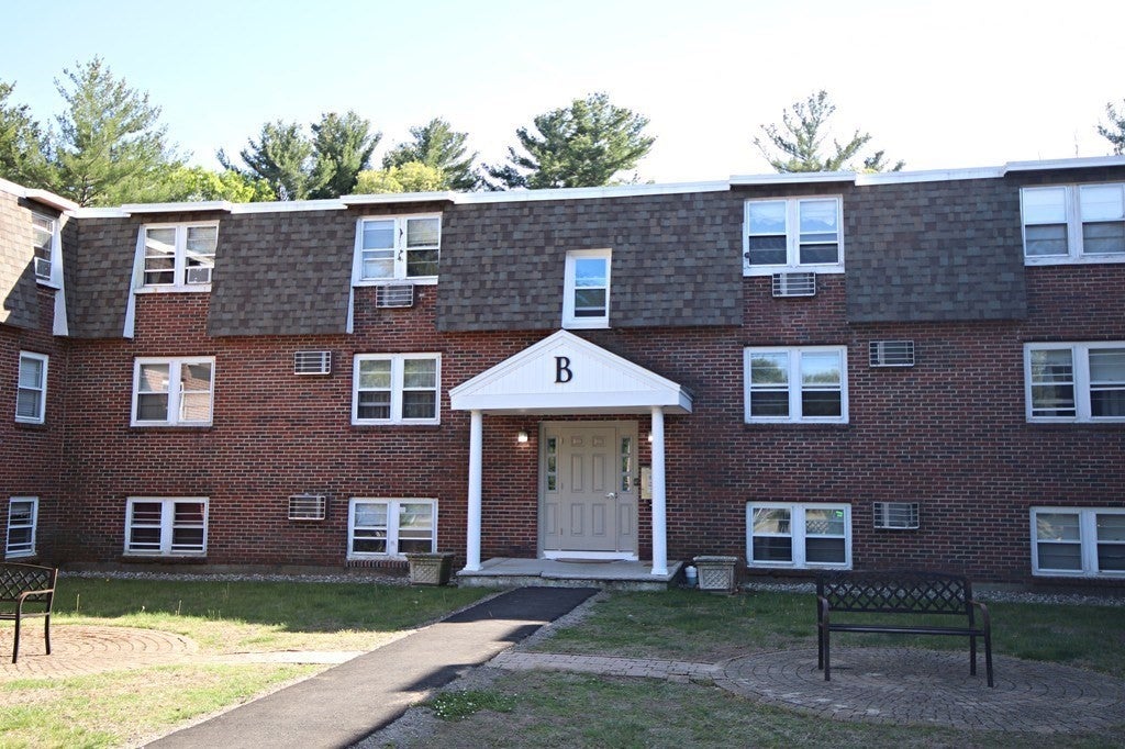 870 Haverhill St #3B, Rowley, MA Photo #1