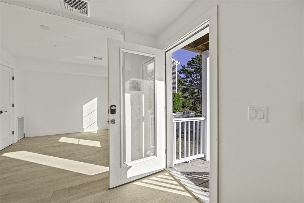 46-A Harry Kemp Way 2