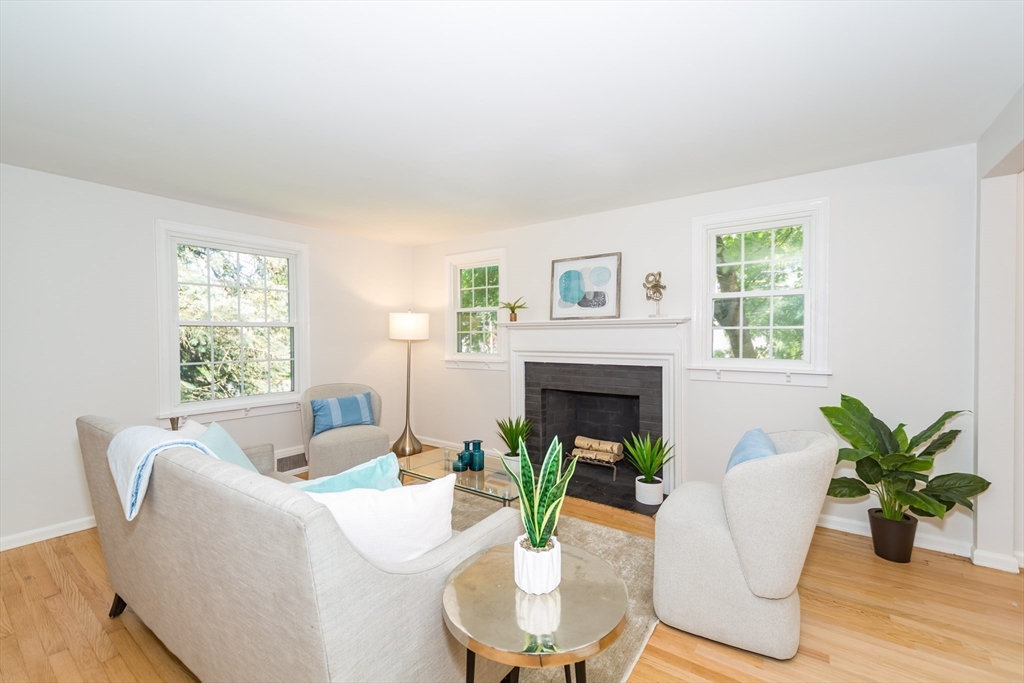 6 Macarthur Rd