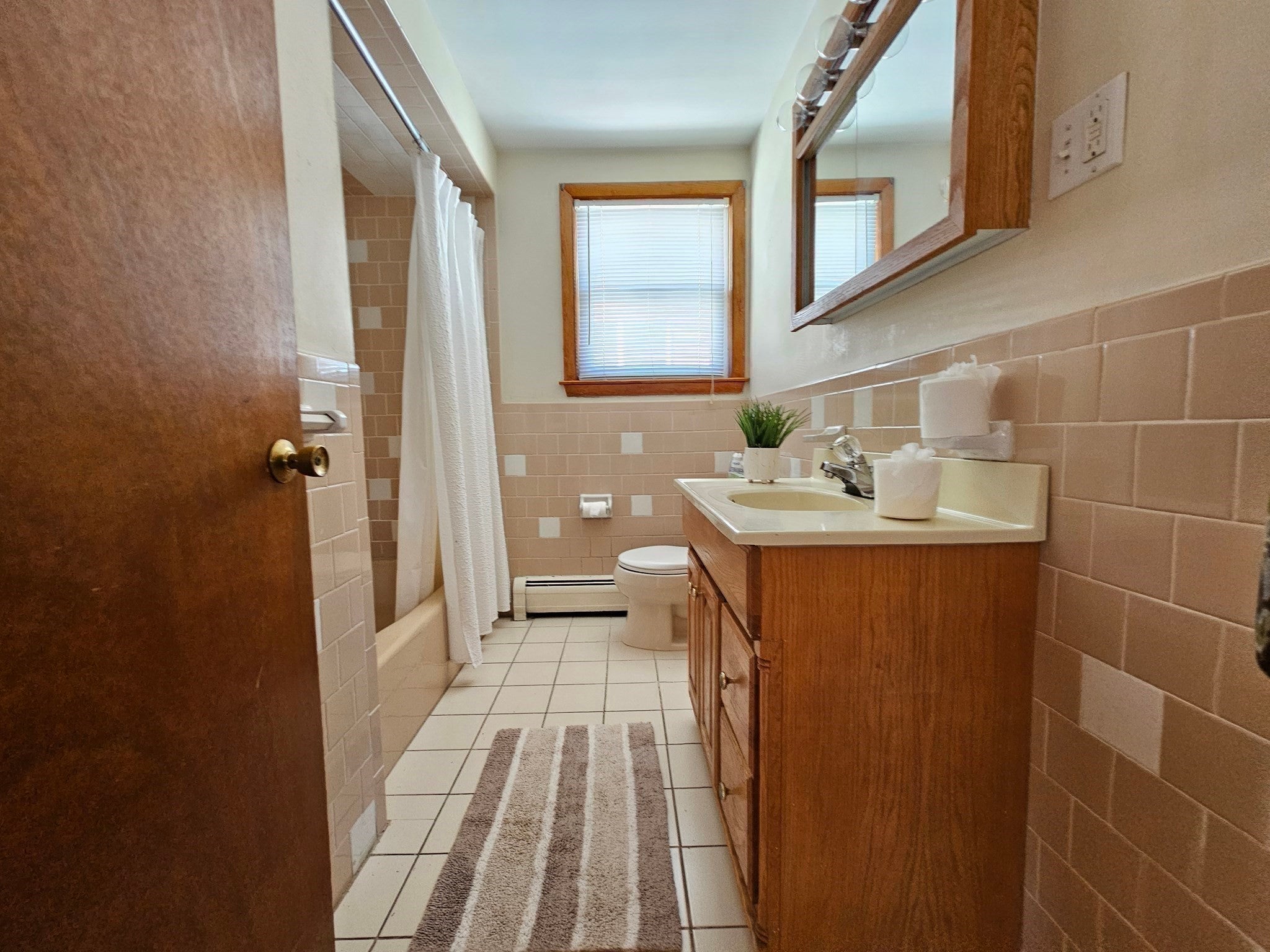 75 Standish Rd, Revere, MA Photo #16