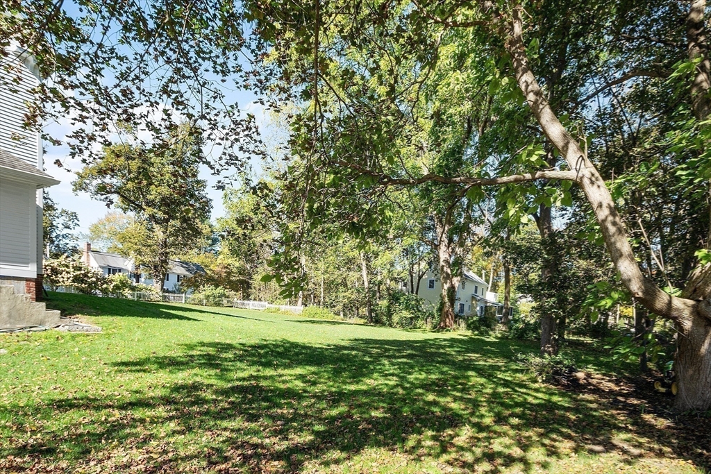 25 Fairhaven Rd