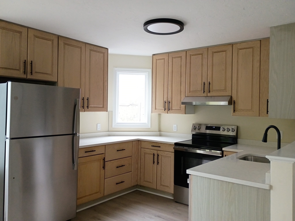 114 Burkhall St #Q, Weymouth, MA Photo #4
