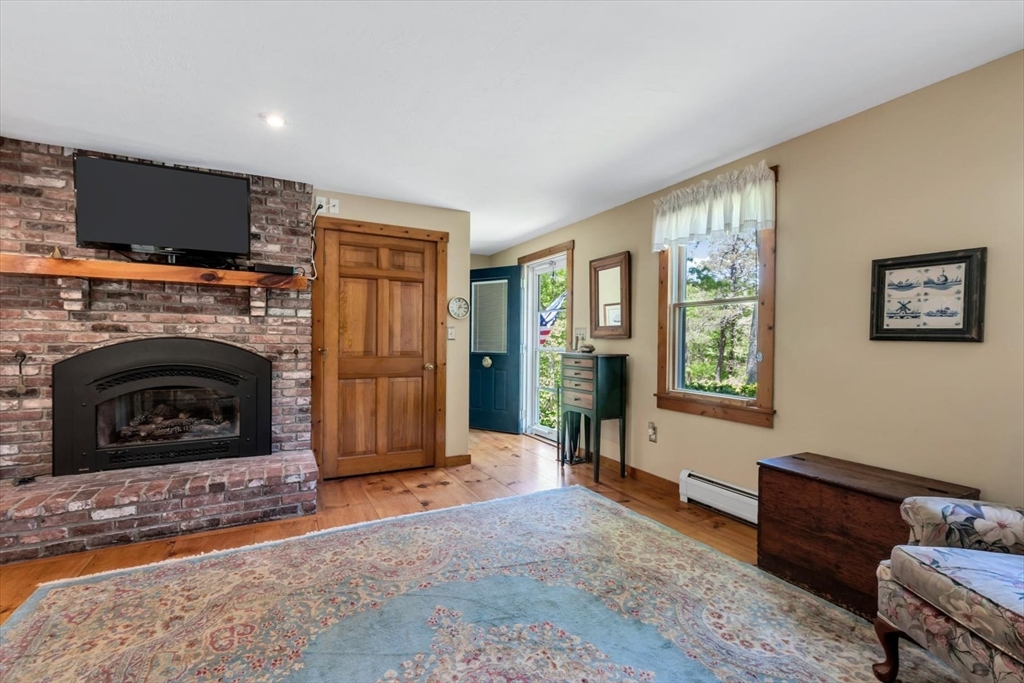 38 Shorewood Dr