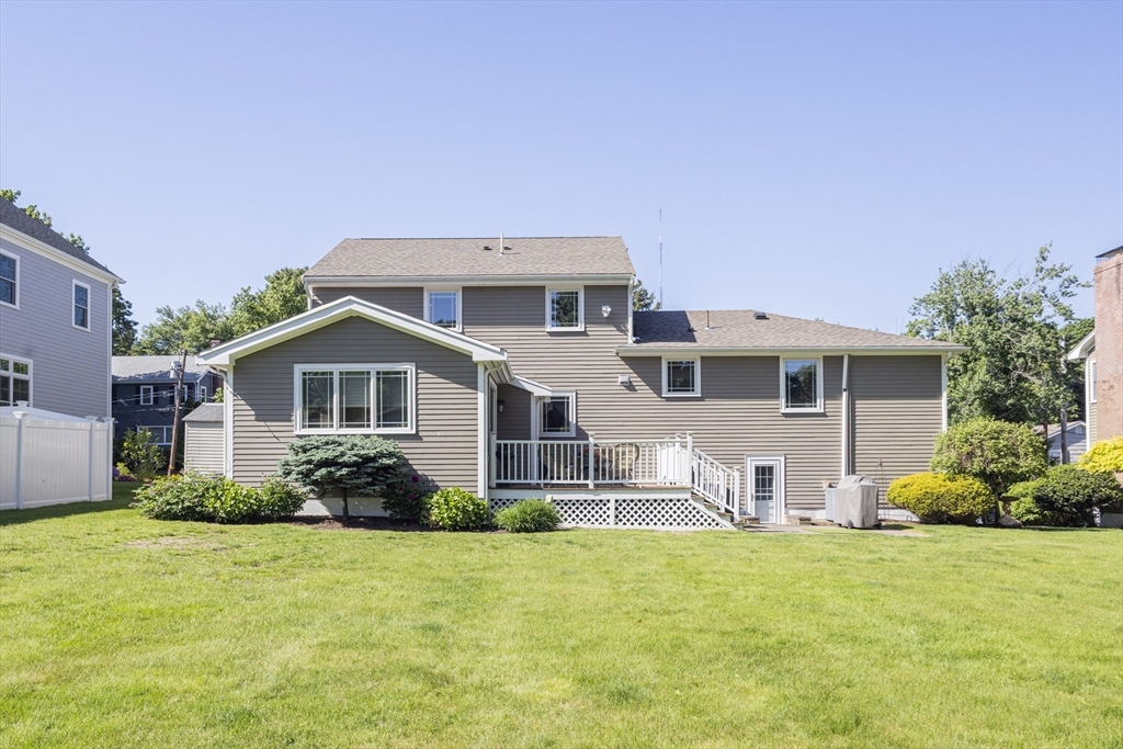 131 Woodbine Cir