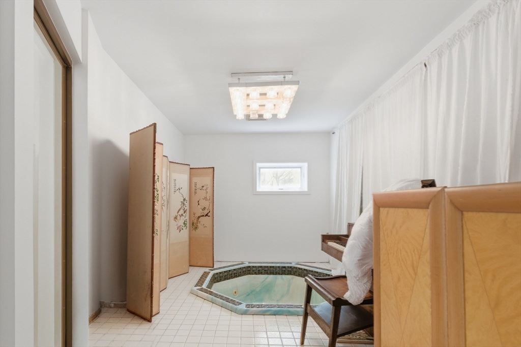 250 Wilson Rd, Nahant, MA Photo #30
