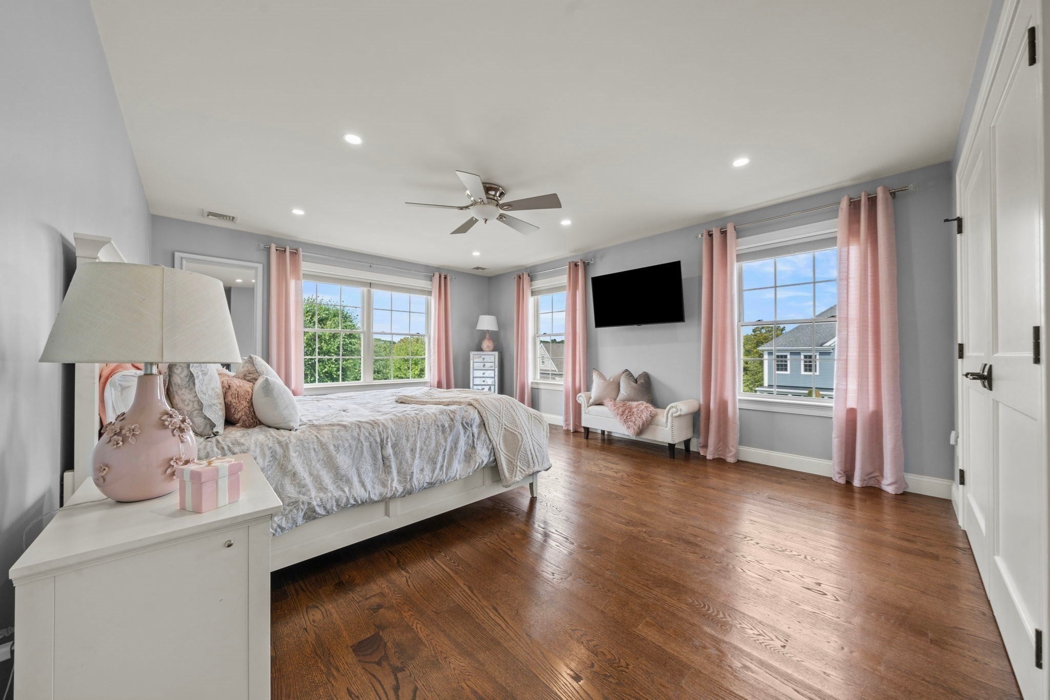 2 Oneil Way, Saugus, MA Photo #16