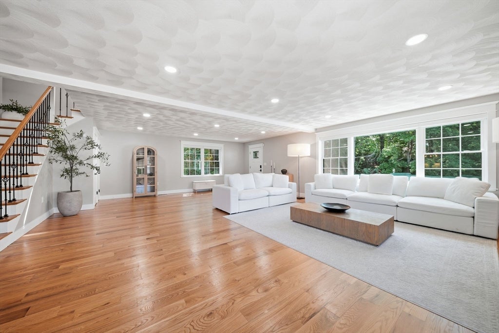 25 Margate Ave, Saugus, MA, 25 Margate Ave, Saugus, MA Photo #6
