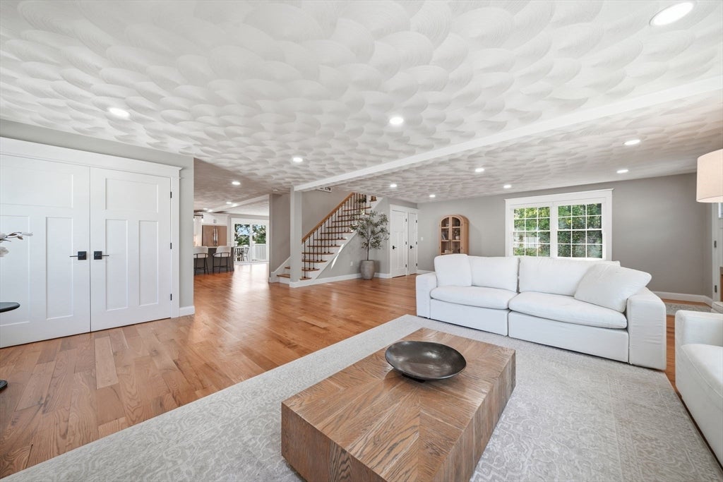 25 Margate Ave, Saugus, MA, 25 Margate Ave, Saugus, MA Photo #10