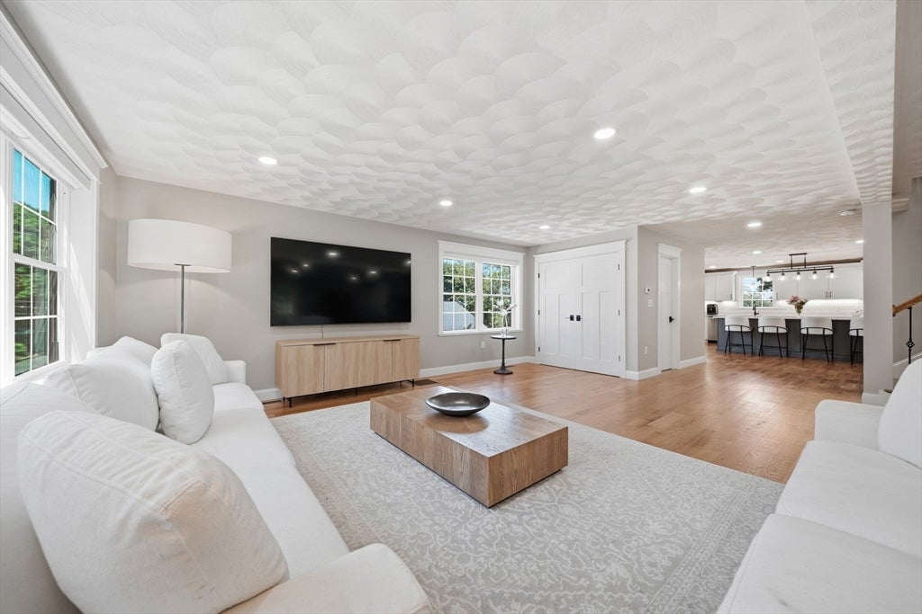 25 Margate Ave, Saugus, MA, 25 Margate Ave, Saugus, MA Photo #8
