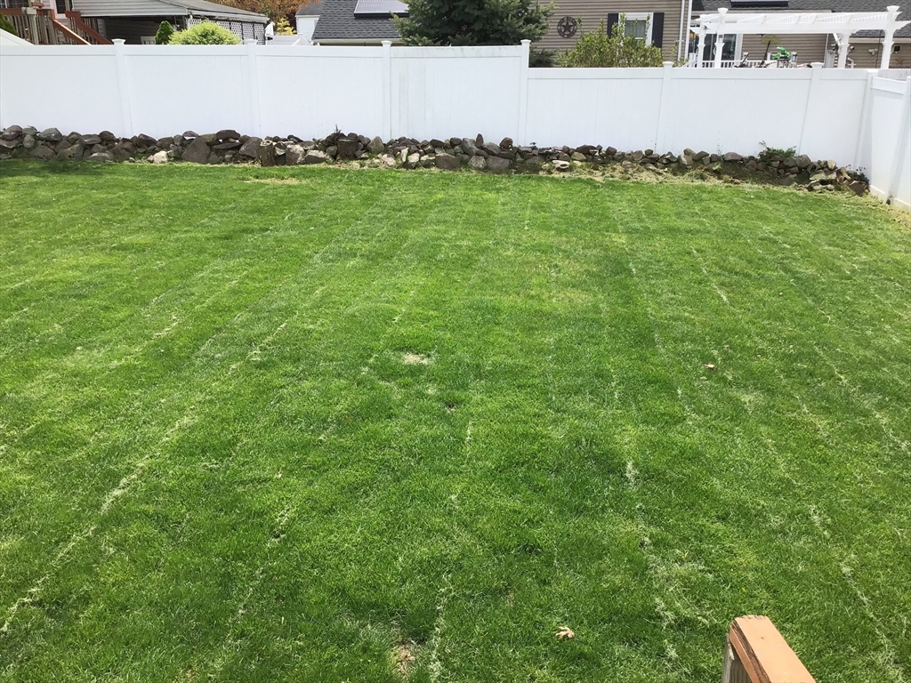 32 Hills St, Randolph, MA Photo #6
