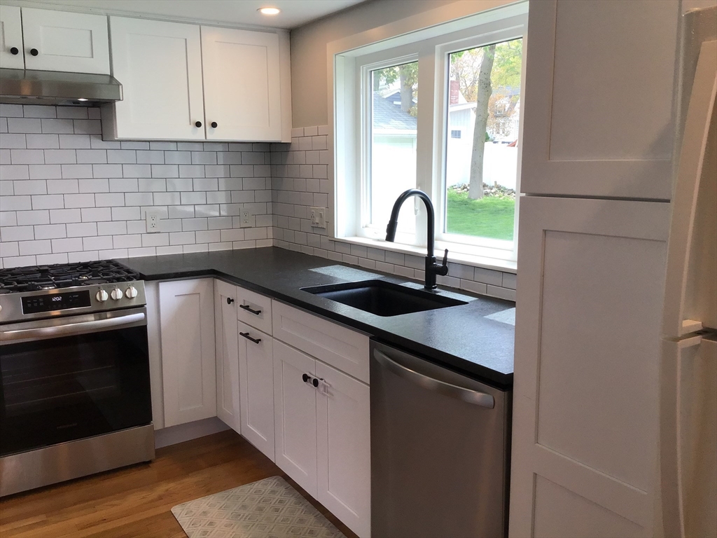 32 Hills St, Randolph, MA Photo #12