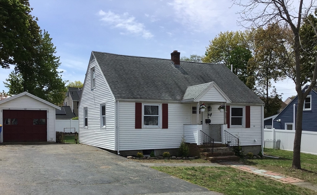 32 Hills St, Randolph, MA Photo #2