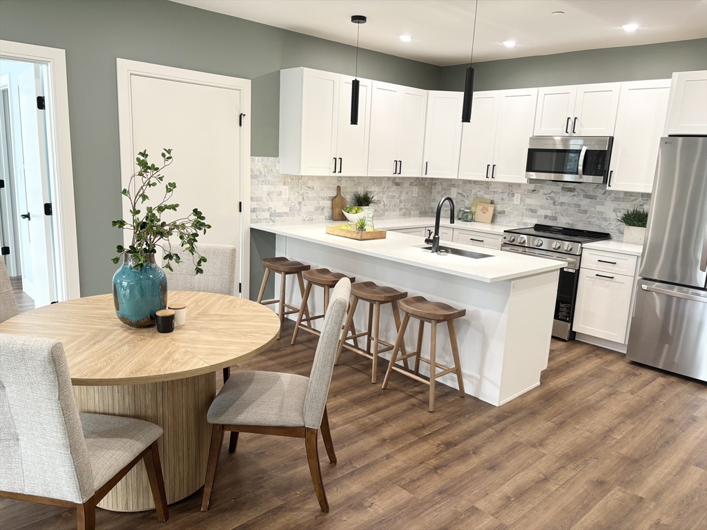 1391 Main Street 301