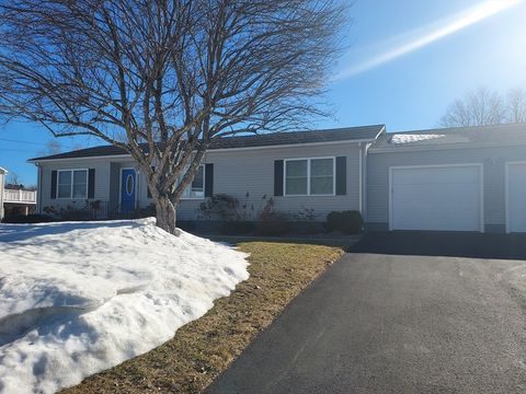 17 Hugo Ter Webster MA 01570