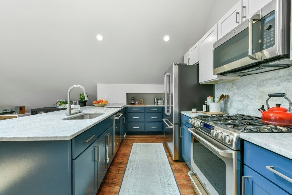 37 Oakview Ter #3, Boston, MA Photo #4